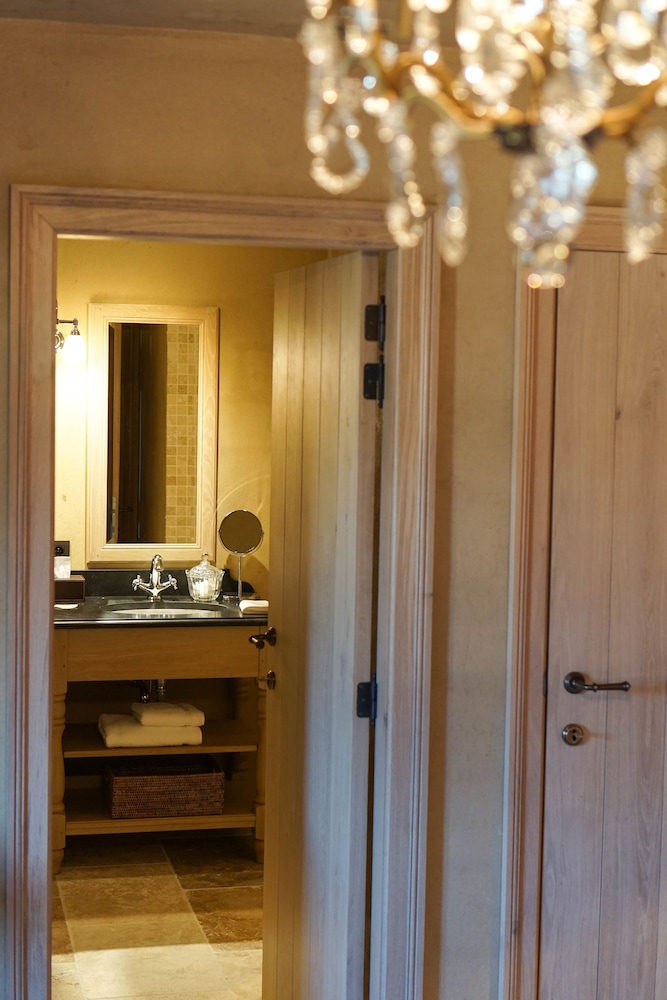Luxury Double Room, 1 King Bed photo 3