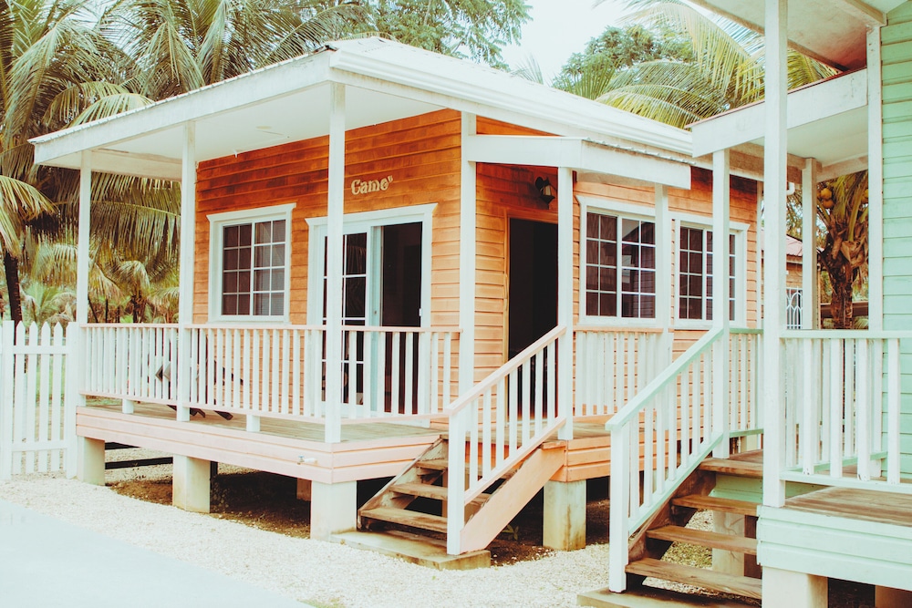Standard Cabin photo 1