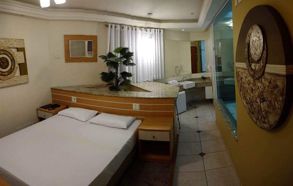 Luni Room
