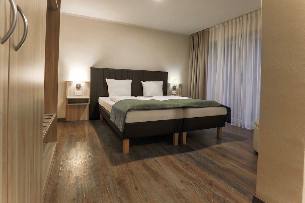 Standard Double Room (large ) photo 2