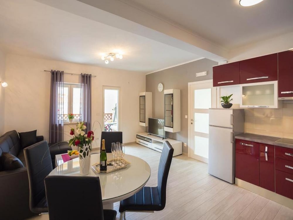 Apartment (Two Bedroom Apartment With Terrace)