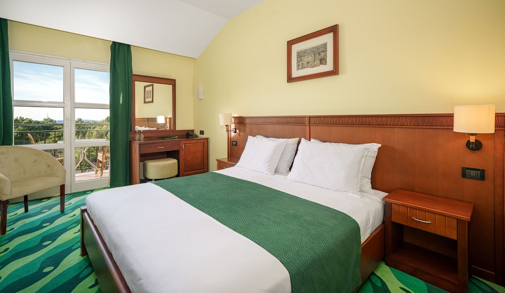 Standard Single Room - Photo 5