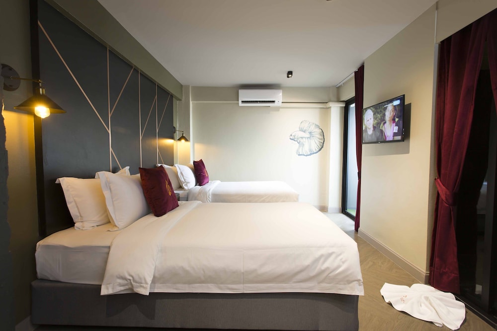 Delta (Standard - Twin Bed) photo 1