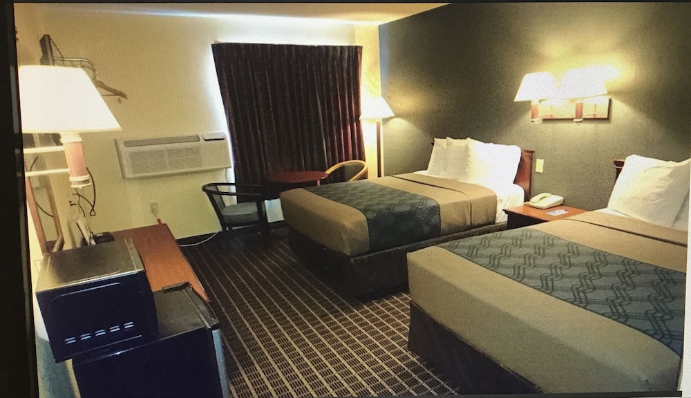 Standard Room, 2 Double Beds photo 1