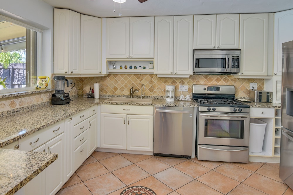 House (2 Bedrooms) photo 3