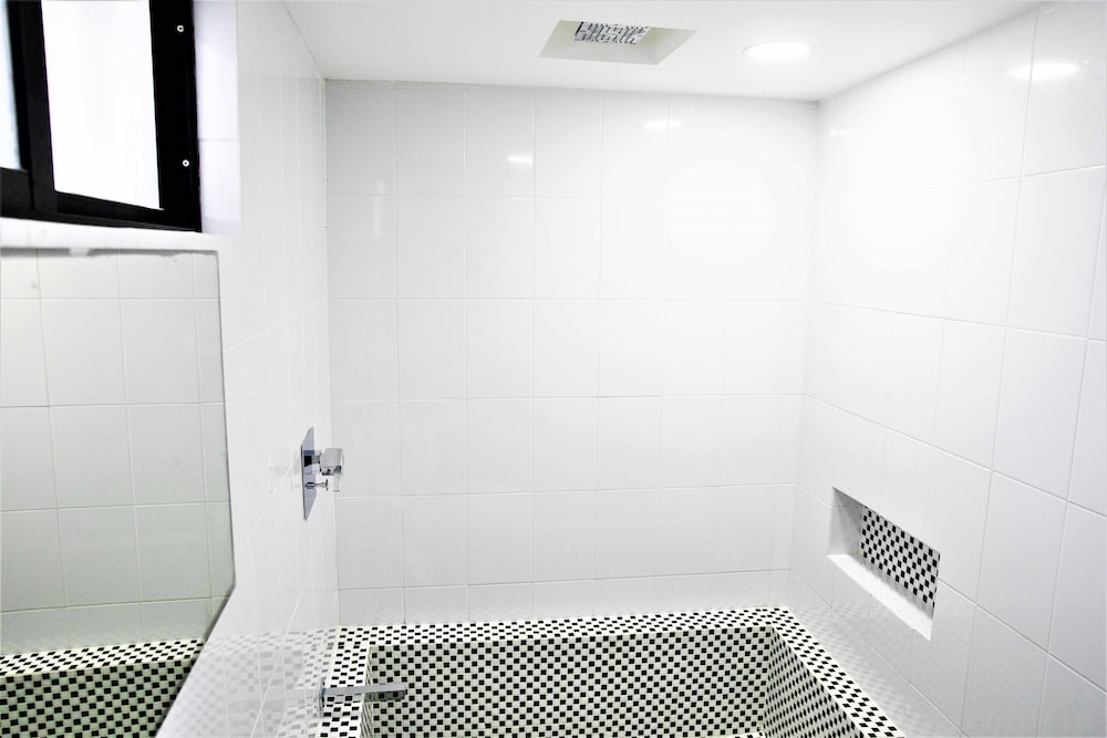 Deluxe Double Room - Photo 5