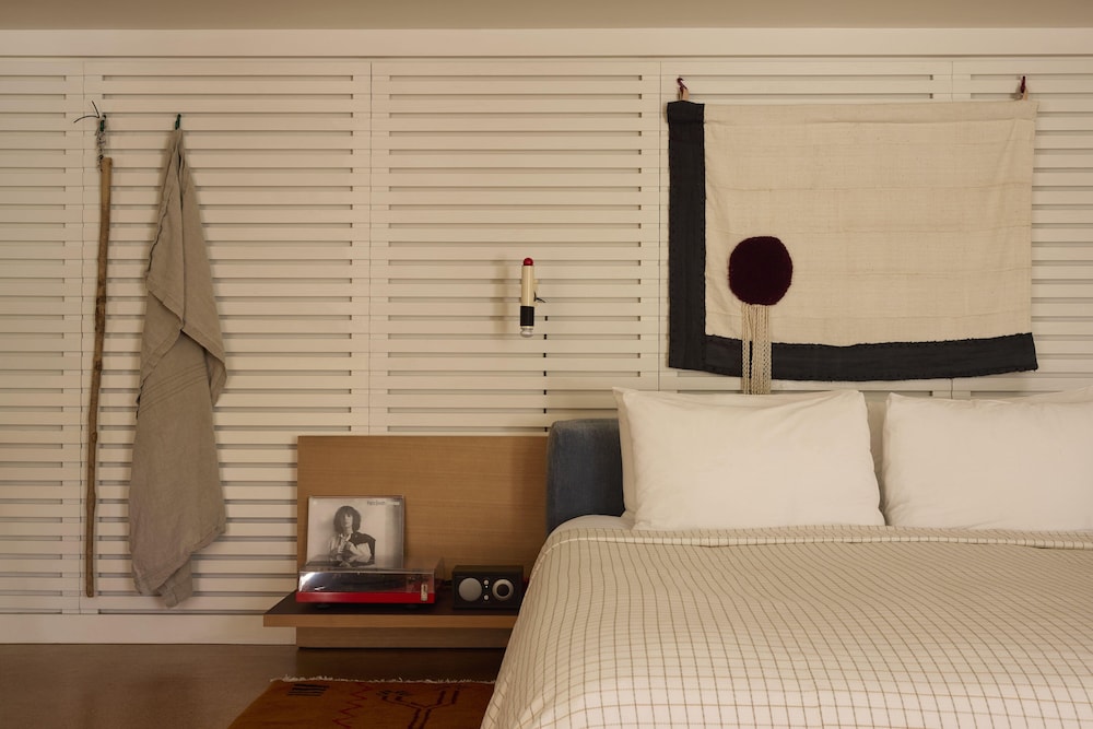 Superior Room, 1 King Bed (Standard King) - Photo 5
