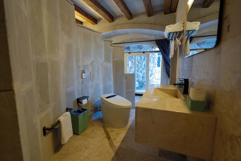 Design Double Room, Valley View photo 3