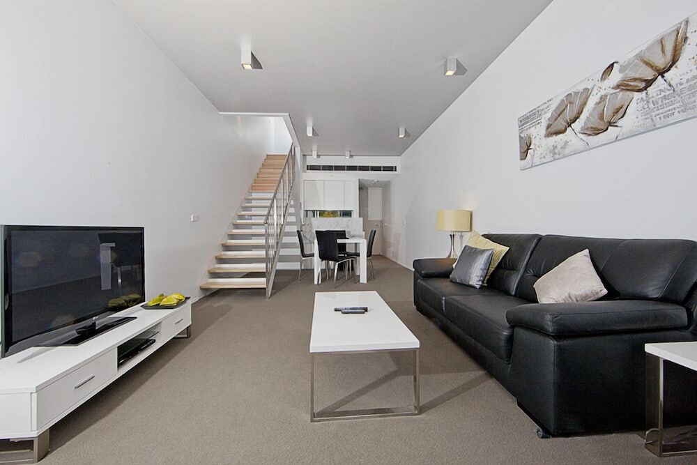 Apartment, 1 Bedroom (6/3 Burbury Close) photo 1