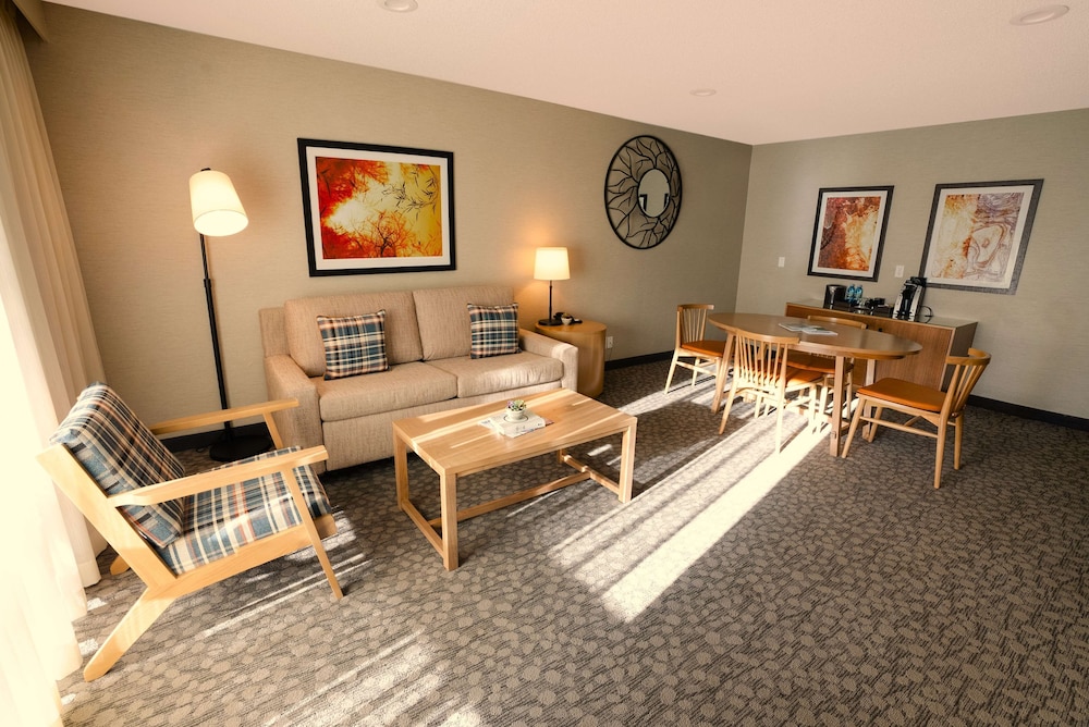 Suite, 1 Bedroom (with Sofa Bed) - Photo 6