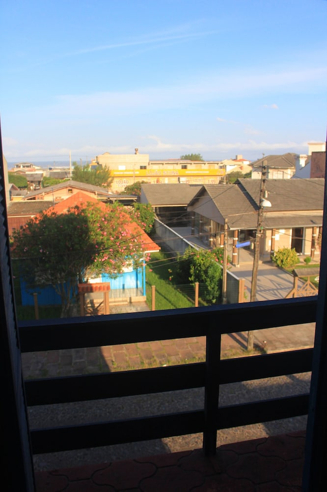 Standard Triple Room photo 3