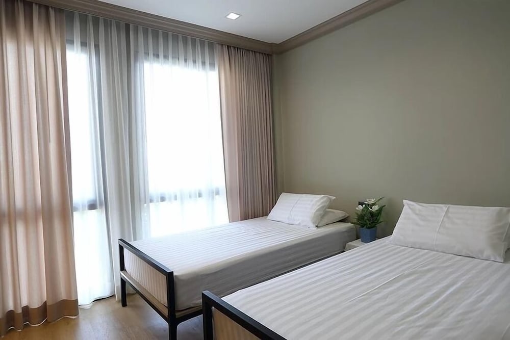 Deluxe Twin Room photo 2