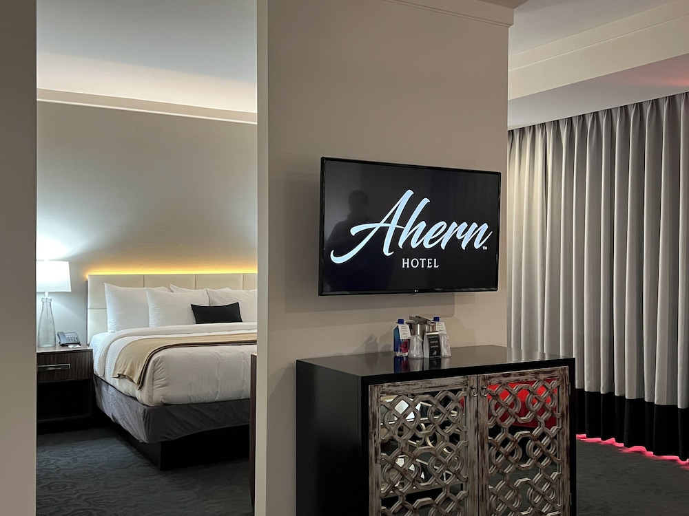 Signature Suite photo 1
