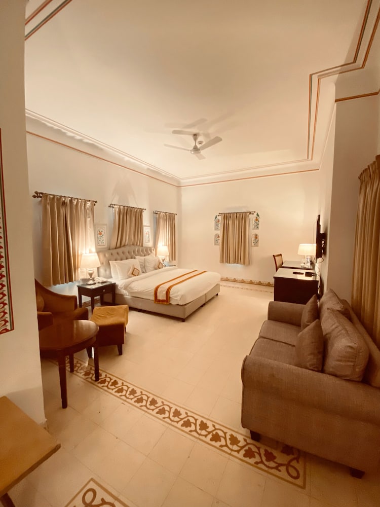Luxury Room, 1 King Bed, Non Smoking