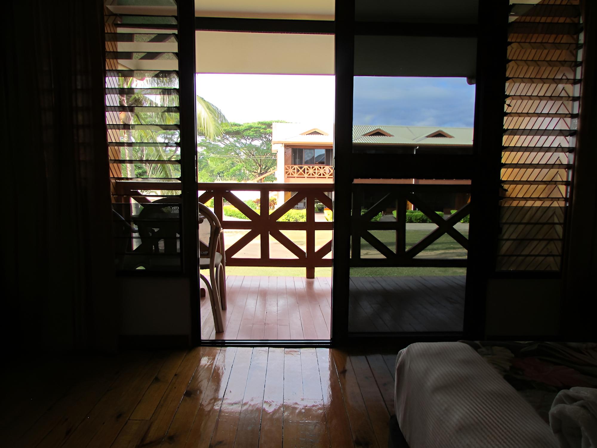 Deluxe Room, Pool View photo 2