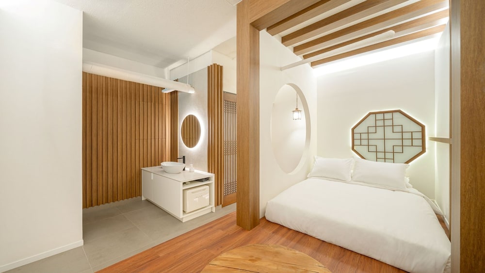mo 401(Deluxe Room)