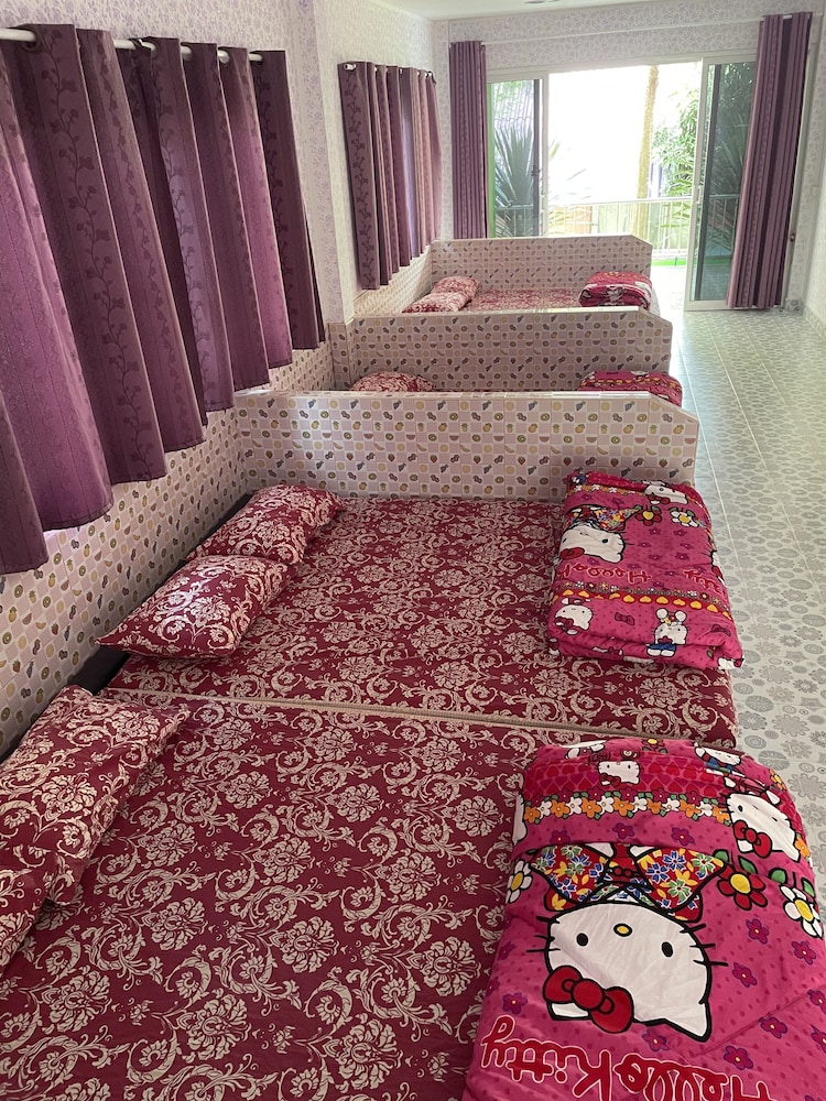 Family Room photo 3