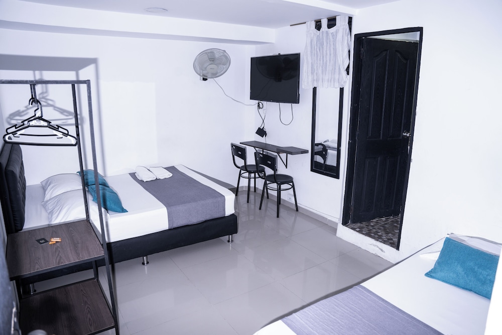 Standard Triple Room photo 2