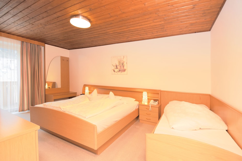 Triple Room photo 3