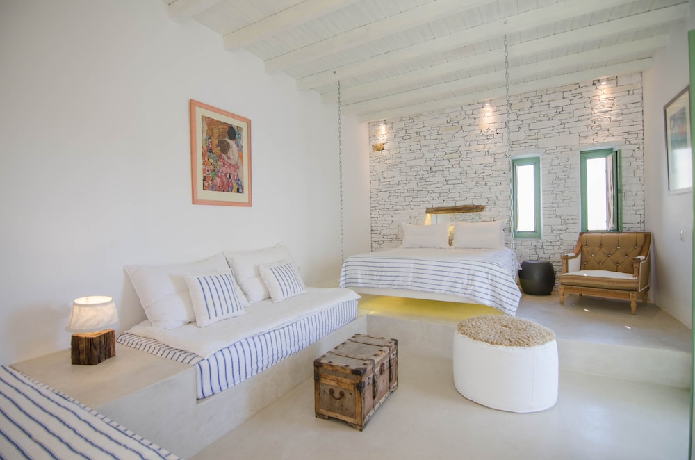 Family Room, Sea View