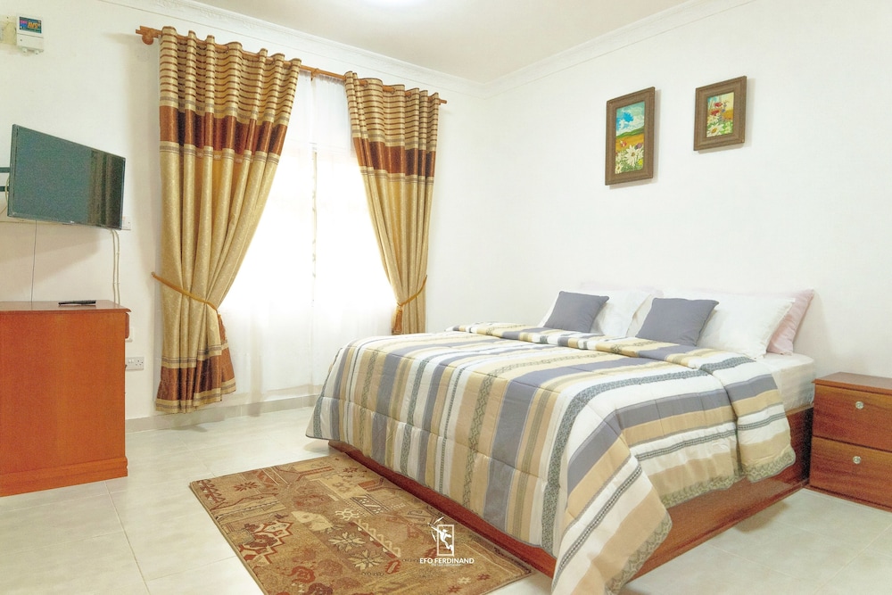 Luxury Double Room, Balcony, Partial Sea View photo 2