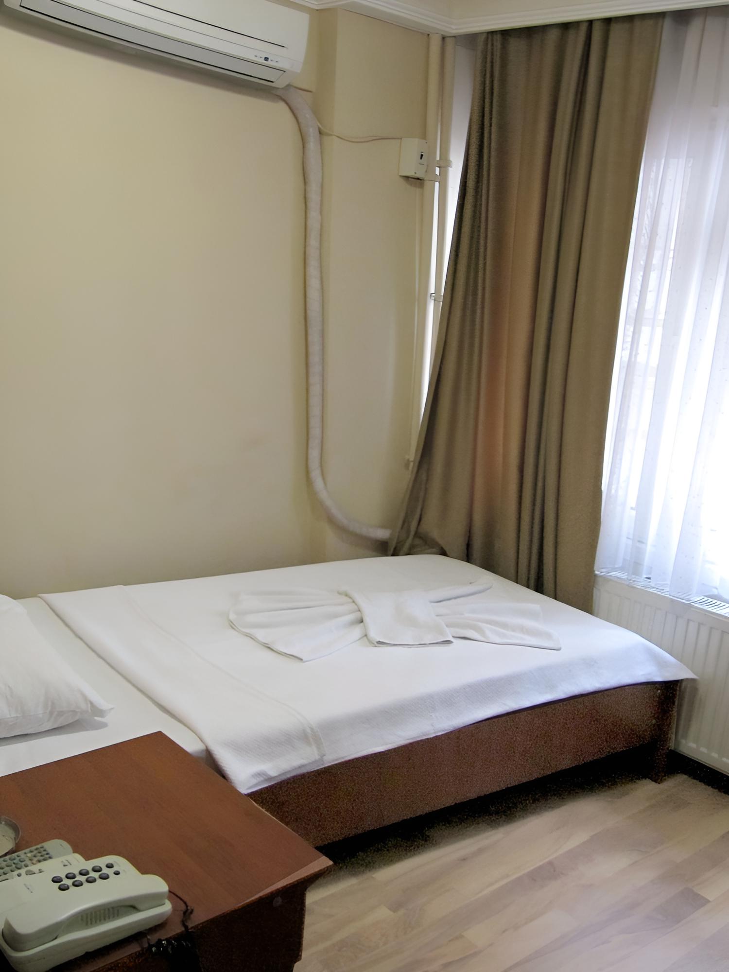 Standard Single Room photo 2