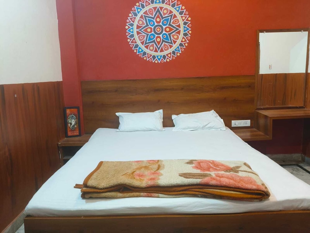 Deluxe Family 4 Bed With AC Room