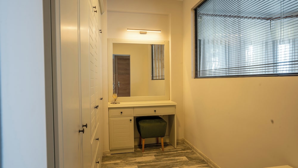 Royal Double Room, Non Smoking, Sea View photo 3