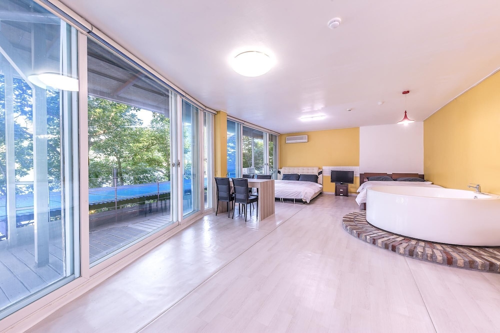 Basic Room, 1 Bedroom (202(Riverview,Spa))