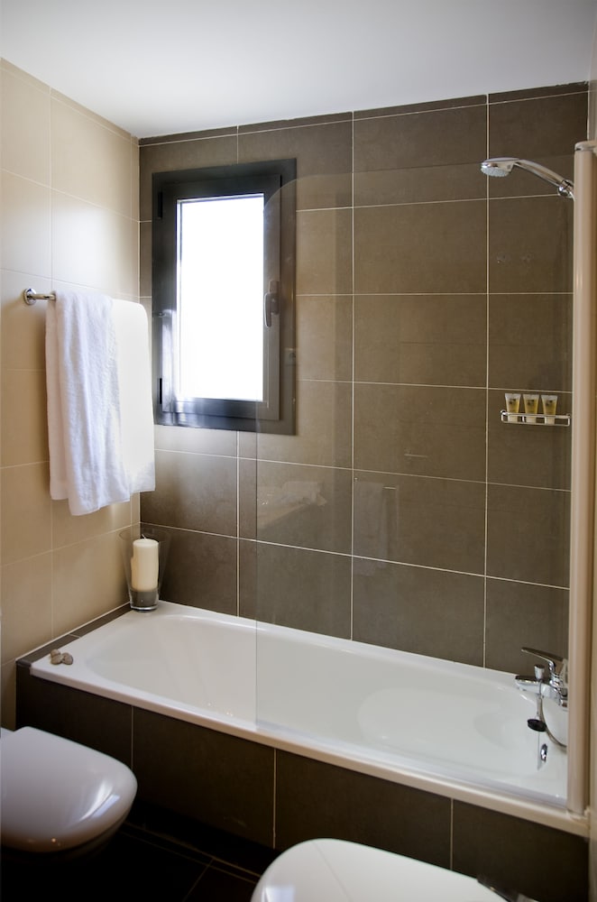 Apartment, 2 Bedrooms (CUADRUPLE) - Photo 6
