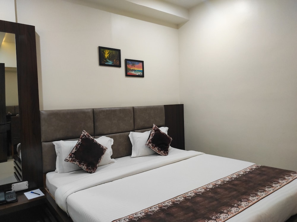 Executive Room - Photo 7