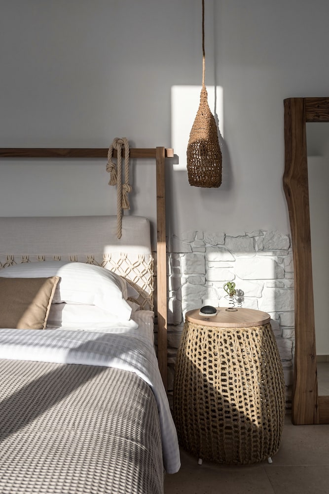 Honeymoon Suite (Saluti)