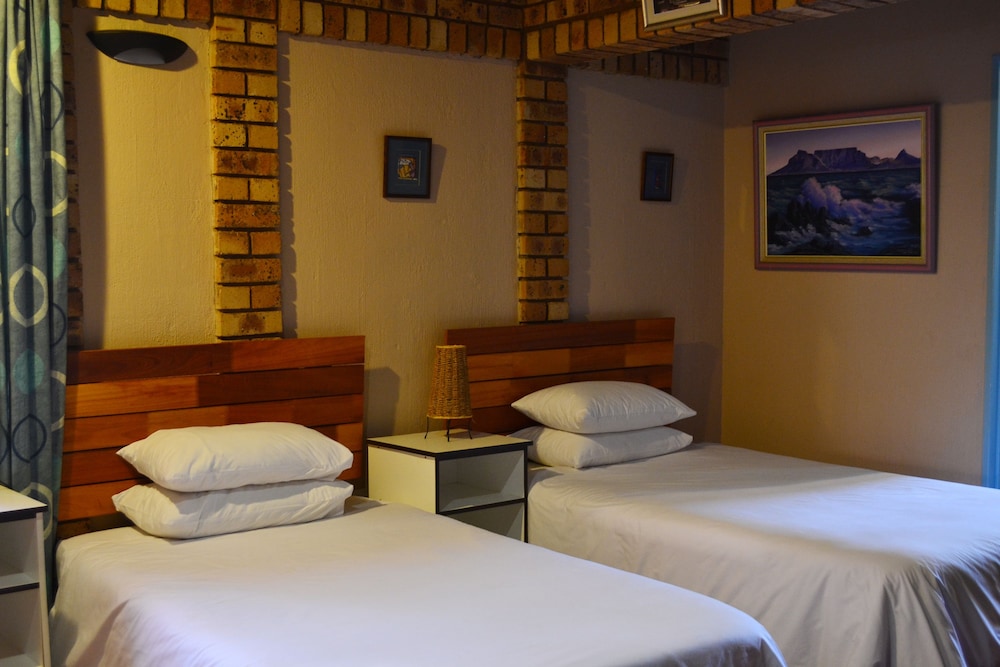Standard Room, 1 Bedroom (Twin Room (Shower)) photo 1