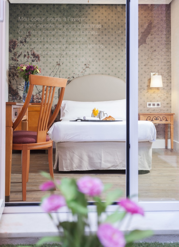 Single Room (Promo) photo 2