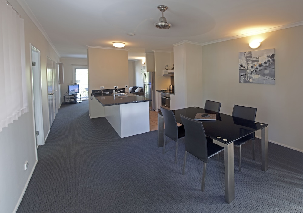 1 Bedroom Luxury Apartment photo 3