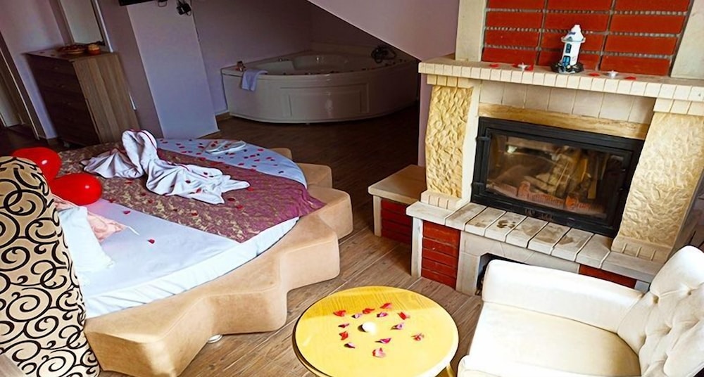 Honeymoon Double Room, 1 Double Bed, Jetted Tub
