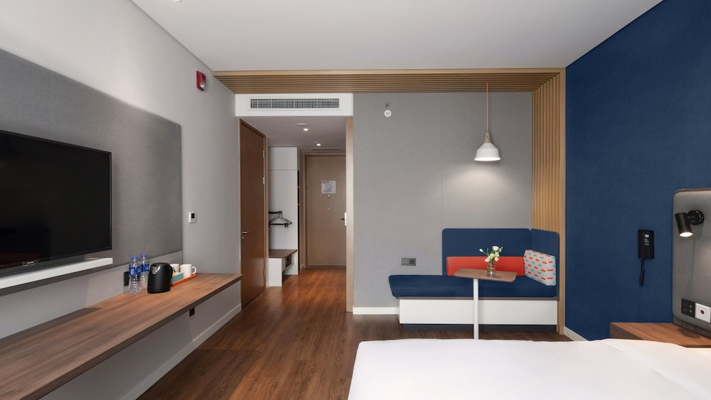 Room (Specialty) photo 2