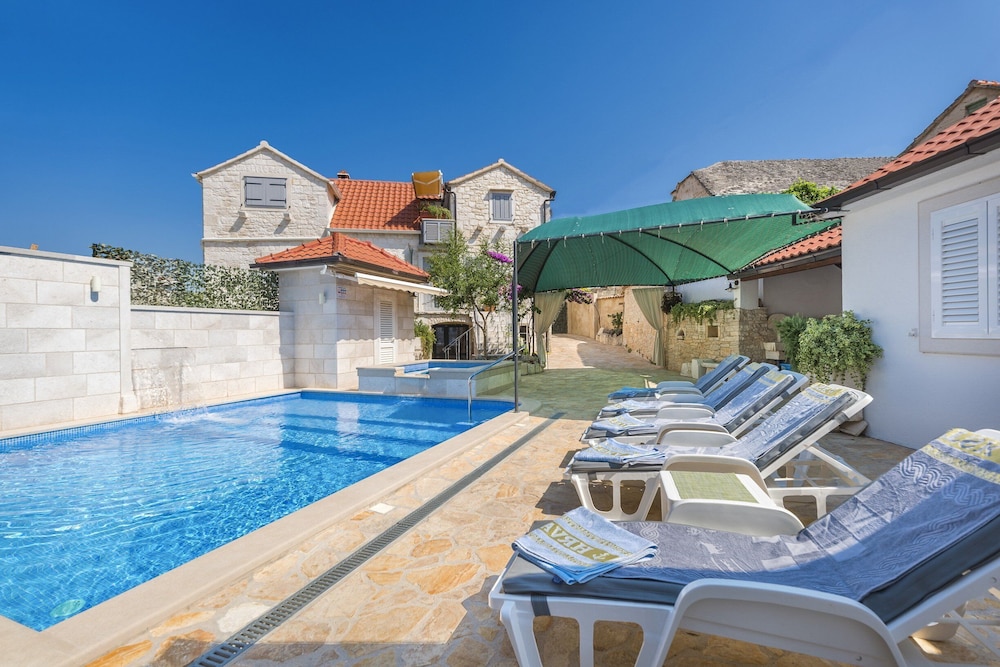 House (Three Bedroom Home with heated Pool a)
