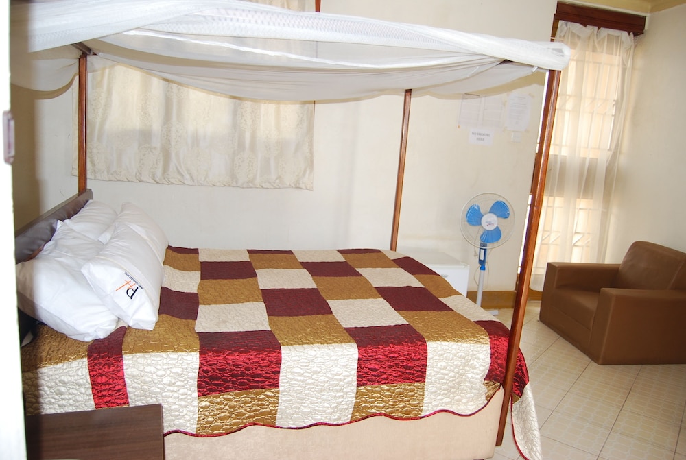Double Room, 1 Queen Bed, Non Smoking photo 3