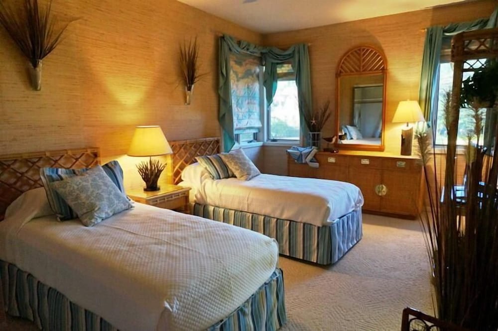 Luxury House, 4 Bedrooms, Sea View, Sea Facing