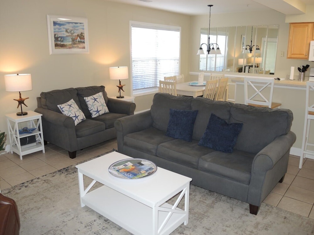 Condo, 1 Bedroom photo 1