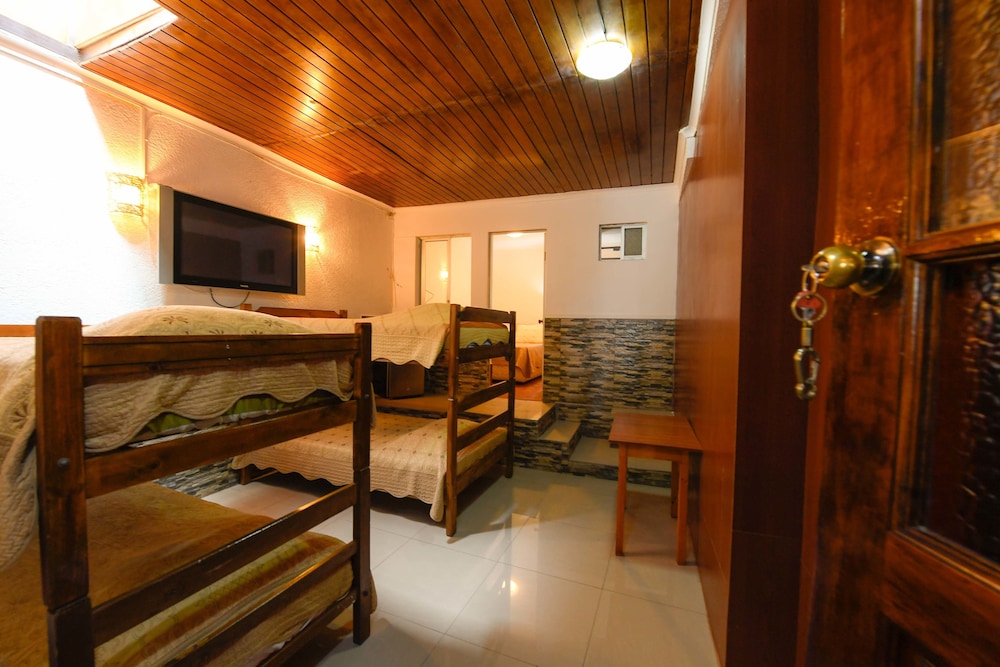 Family Room, Multiple Beds photo 1