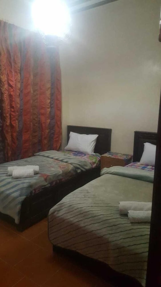 Traditional House, Multiple Beds photo 3