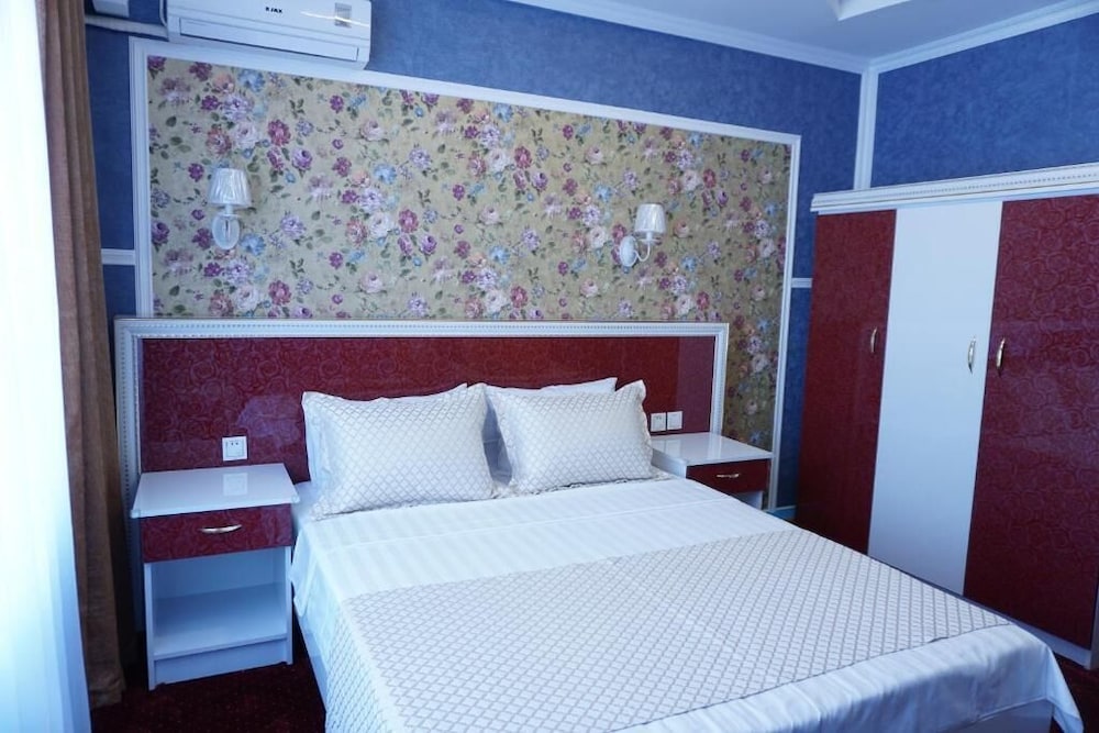 Superior Double Room, City View