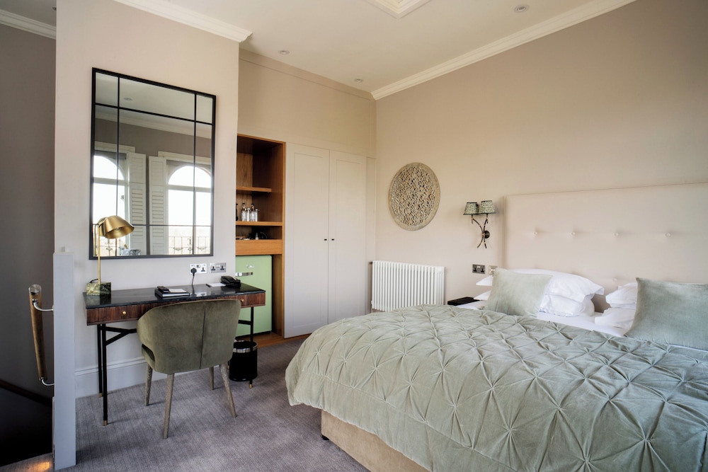 Signature Duplex, 1 King Bed photo 2