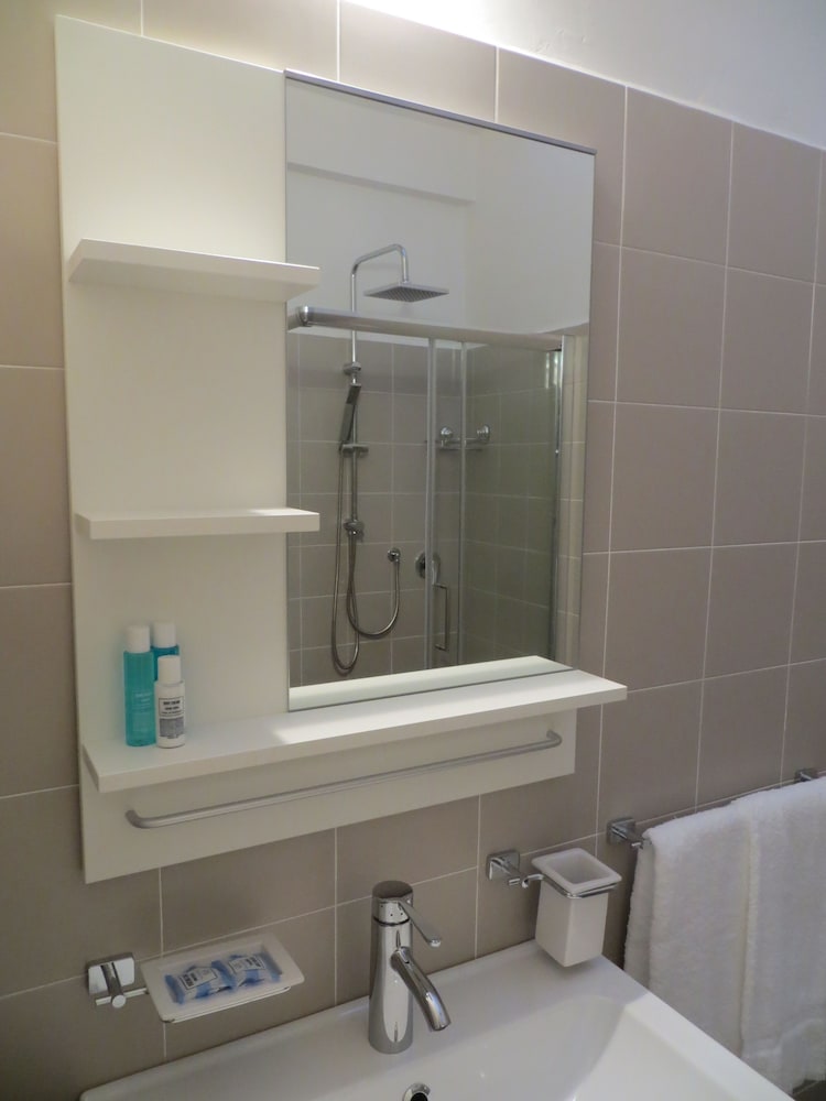 Deluxe Double Room, City View (Piazza Pitti) photo 3