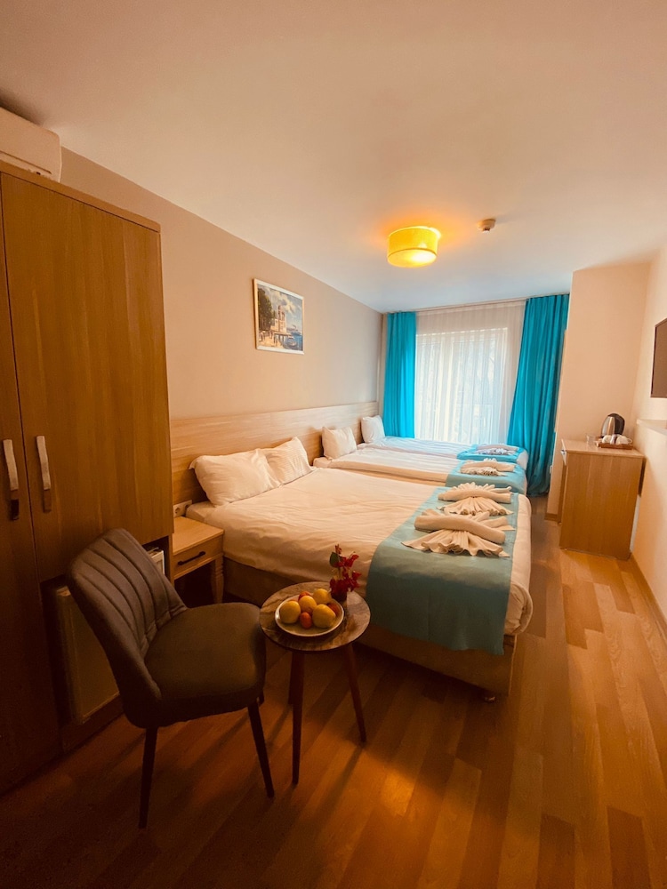 Standard Quadruple Room photo 3