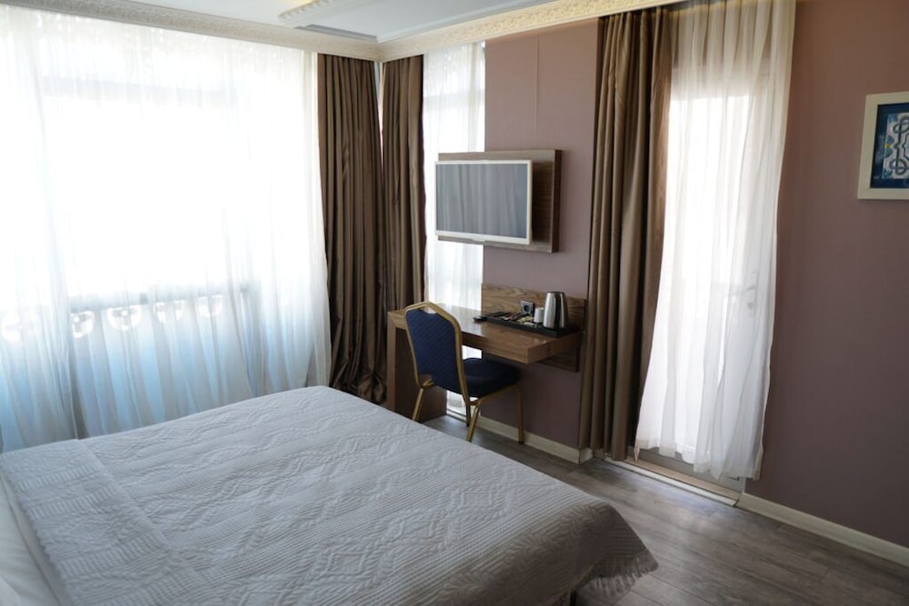 Standard Double Room Single Use, City View
