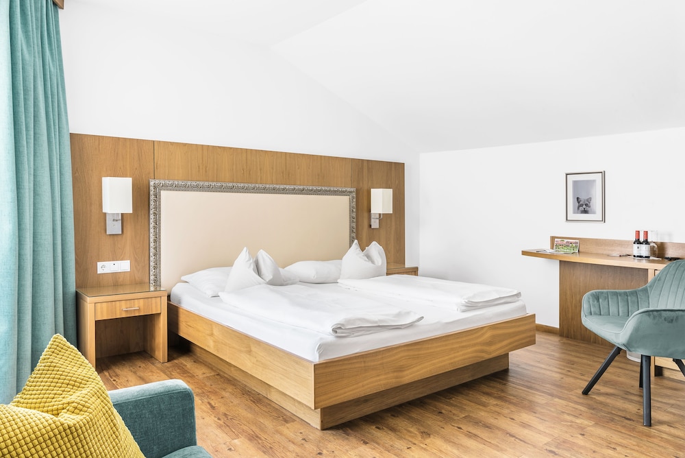 Double Room, Balcony - Photo 6