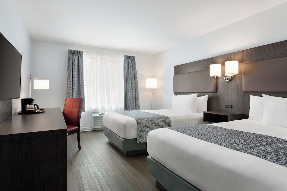 Room, 2 Double Beds, Non Smoking (Pet-friendly)